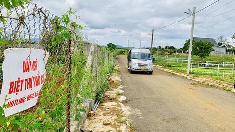 Đầu năm nhà đầu tư ngỡ ngàng mất tiền tỷ với những cú bán hớ bất động sản đến khó tin