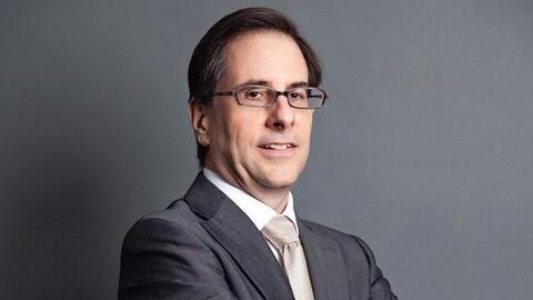 Bank và Bất động sản "không đội trời chung" trên bảng điện: Cổ phiếu đất tăng thì bank giảm và ngược lại, mãi là "người dưng ngược lối"