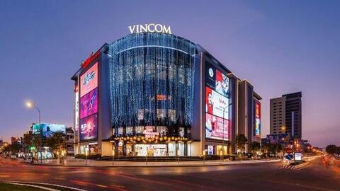 Kích cầu mua sắm, lợi nhuận Vincom Retail quý I/2022 vẫn giảm 50%