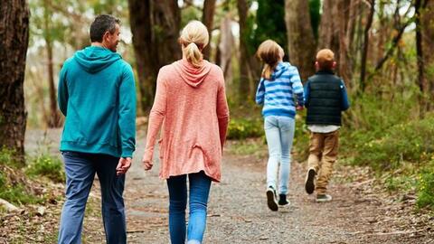 Nên chọn 'đi bộ' hay 'chạy' để tốt cho sức khỏe hơn?