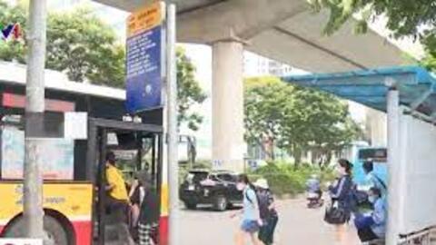 Đề xuất bổ sung hàng nghìn điểm chờ xe bus liệu có khả thi?