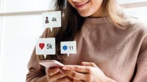 Nở rộ trào lưu chuyên gia nhân sự online sửa CV của ứng viên trên TikTok