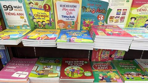 Học sinh được mượn sách giáo khoa