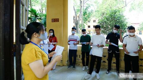 Hà Nội tạm thời chưa thu học phí năm học mới