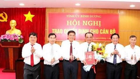Bình Dương trao quyết định bổ nhiệm cán bộ