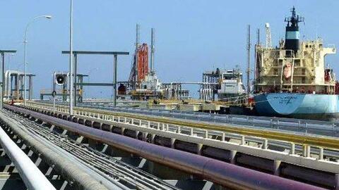 Dầu của Nga đang tràn ngập các bến cảng châu Á