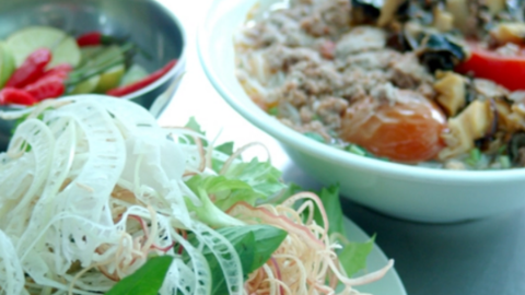 Loại rau bình dân tại chợ Việt được bán giá "trên trời" ở Nhật