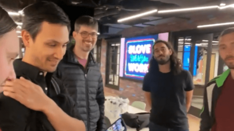 Nhân viên Twitter mừng rỡ khi bị Elon Musk sa thải