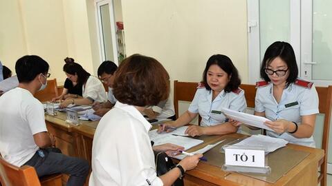 Tăng cường thực hiện các giải pháp thu hồi nợ đọng, giảm nợ BHXH, BHYT