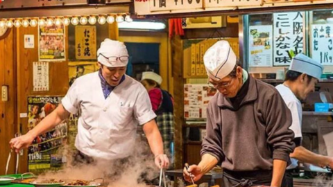 Vì sao ở Nhật Bản, nhân viên phục vụ cực kỳ ghét nhận tiền hoa hồng?