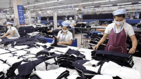 Doanh nghiệp "đau đầu" lo tiền thưởng Tết Nguyên đán 2023