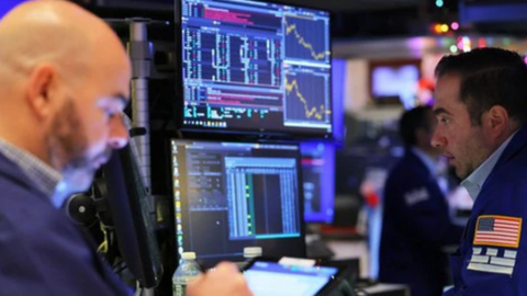 4 CEO hàng đầu nước Mỹ đồng thanh cảnh báo về nền kinh tế, thị trường ‘giật thót’