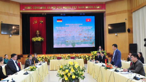 Tổng kết dự án thí điểm về năng lượng mặt trời trên mái chợ Đồng Xuân