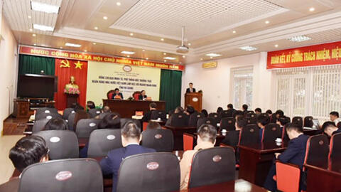 Phó Thống đốc Thường trực Đào Minh Tú làm việc với hệ thống ngân hàng tỉnh Hà Giang