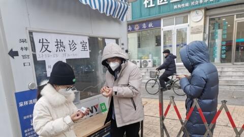 Trung Quốc hạ cấp quản lý dịch COVID-19