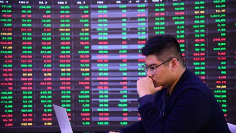 Lăng kính chứng khoán 13/1: Sóng lặng cho đến Tết Âm