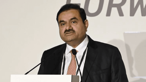 Tham vọng phủ sóng toàn cầu của tỷ phú giàu nhất Ấn Độ "gặp hạn đầu năm":  Bị cáo buộc là "doanh nghiệp lừa đảo" và chuyên rửa tiền