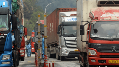 Nhộn nhịp xuất nhập khẩu qua các tỉnh biên giới phía Bắc