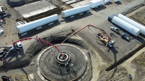 Có thể 'chiết xuất' từ khí trời, loại xăng mới lạ khiến châu Âu tụ họp