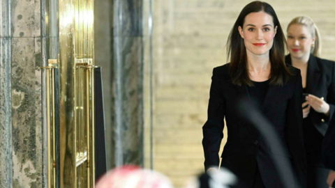 Thủ tướng trẻ nhất thế giới từ chức