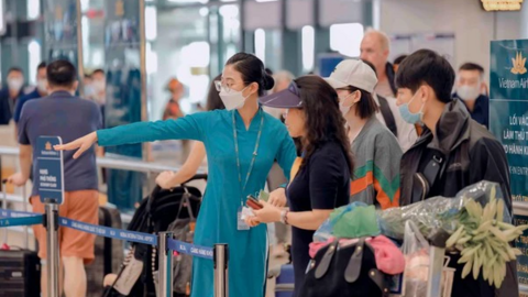 Hàng không đột ngột báo lãi: Có phần góp từ giá vé máy bay cao ?