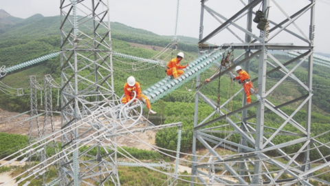 Phát triển lưới điện truyền tải có dự phòng lâu dài