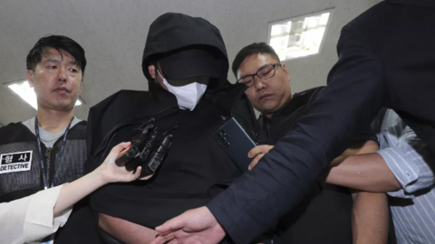 Tòa án Hàn Quốc phát lệnh bắt giữ người mở cửa thoát hiểm máy bay giữa không trung