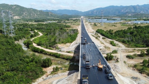 Bộ GTVT lập 3 đoàn kiểm tra dự án cao tốc Bắc - Nam