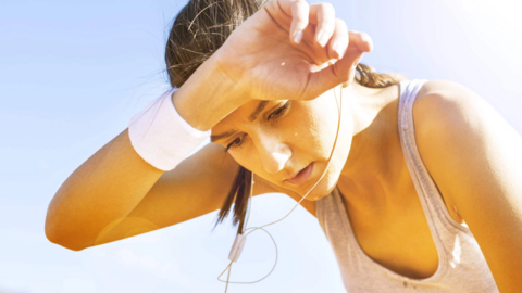 3 triệu chứng của ung thư có thể trở nên nặng hơn vào mùa hè