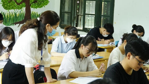 Trung bình 3,4 điểm/ môn đỗ lớp 10 nhiều trường công ở Hà Nội