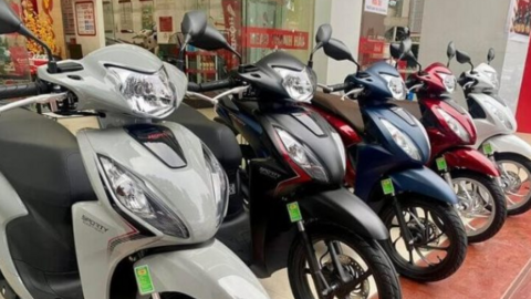 Giá Honda Vision bất ngờ lao dốc tại đại lý, giảm sâu xuống dưới giá đề xuất