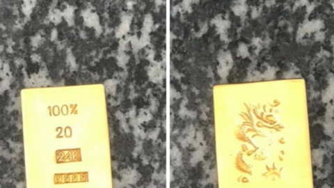 Đeo 1,5 cây vàng đi mua cơm, người phụ nữ bị lừa đổi lấy vàng giả