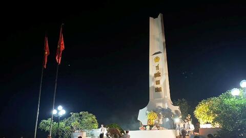 Thắp nến tri ân Anh hùng Liệt sĩ tại 85 nghĩa trang ở Quảng Bình