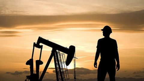 Giá dầu có thể lên 90 USD/thùng