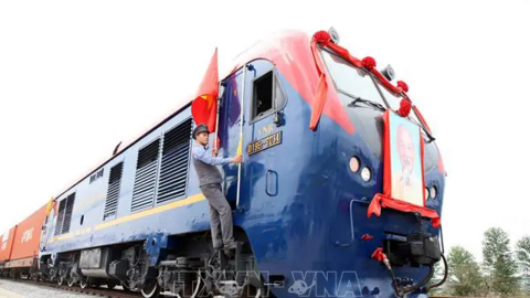 Thị phần vận tải đường sắt ngày càng giảm sút, chính sách ưu đãi chưa được triển khai