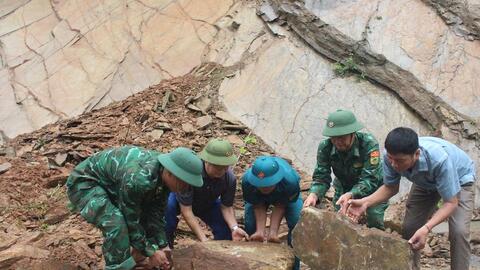 Nghệ An: Nhiều xã biên giới bị sạt lở do mưa lũ