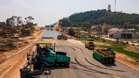 Tăng tốc đầu tư công