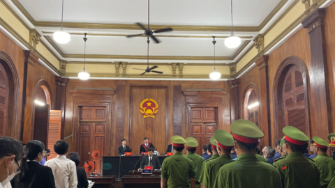 Hình ảnh 13 cựu công an phường Phú Thọ Hoà hầu toà