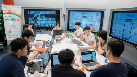 4 sinh viên xuất sắc có cơ hội nhận giải thưởng 100.000 USD từ Huawei Việt Nam