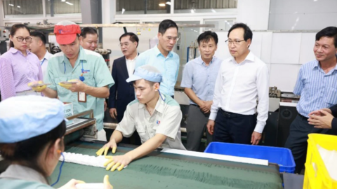 Doanh nghiệp miền Trung được hưởng lợi gì từ dự án nhà máy thông minh của Samsung?