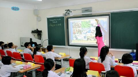 Dạy liên kết tiếng Anh trong trường học: Trường từ chối “đắc tội” cấp trên