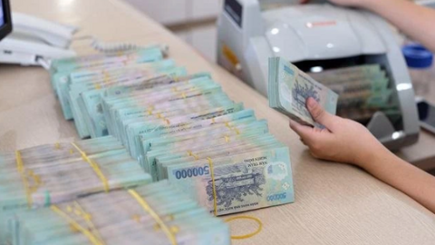 Lượng tiền mặt trong lưu thông giảm mạnh