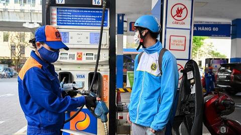 Chính phủ 'thúc' hoàn thiện quy định về kinh doanh xăng dầu