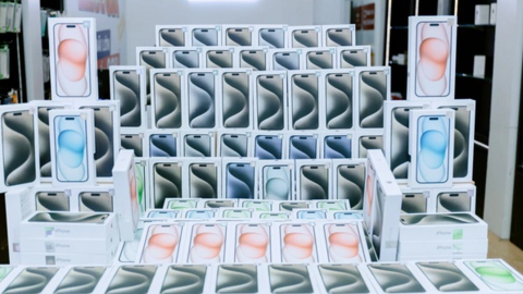 iPhone 15, iPhone 15 Pro Max bất ngờ xuống giá sau 1 tháng mở bán tại Việt Nam