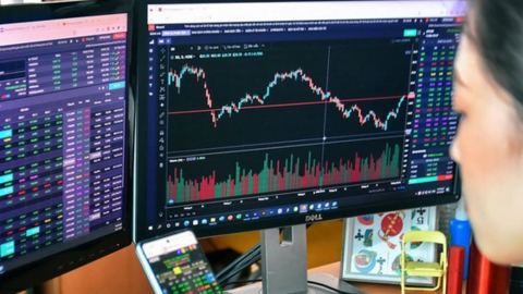 Phát triển thị trường chứng khoán theo hướng tập trung, hiệu quả