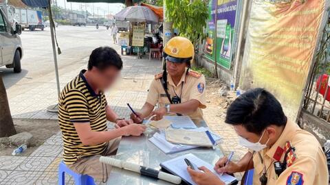 Xử lý hơn 1.000 trường hợp vi phạm trên tuyến quốc lộ 1