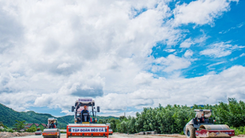 Khoan thông hai hầm trên cao tốc Quảng Ngãi-Hoài Nhơn trước tiến độ