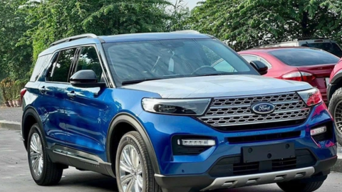 Ford Explorer đồng loạt giảm 440 triệu tại đại lý: Giá lần đầu dưới 2 tỷ, dễ cạnh tranh hơn với Hyundai Palisade