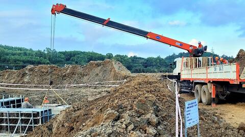 Thi đua xây dựng đường dây 500kV mạch 3 từ Quảng Trạch đến Phố Nối