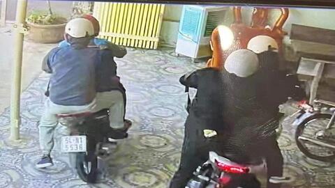 Công an Bình Dương cần người dân giúp truy tìm nhóm cướp tiệm vàng